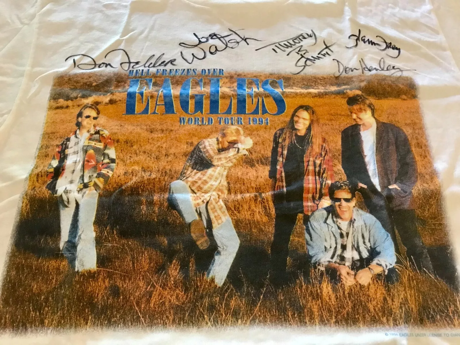 The Eagles x5 ~ Signed Autographed T-Shirt Glenn Frey Don Henley Band ~ JSA LOA 