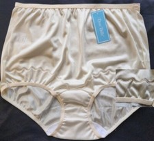 3 Pair Dixie Belle Ivory / Beige Nylon Size 8 Scalloped Leg Panty Style 719