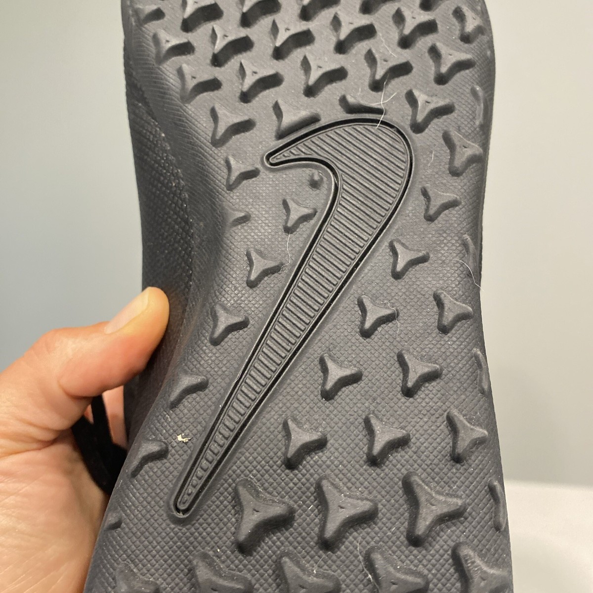 Nike Phantom Vision Black Soccer Sneaker Shoes CD4173-010 US Nike Phantom Vision Black Soccer Sneaker Shoes CD4173-010 US