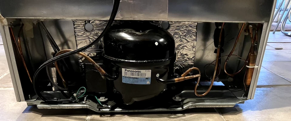 Summit FS603- 5,5 Cu. Ft. Congelador compacto - Blanco Foto 4 de 4