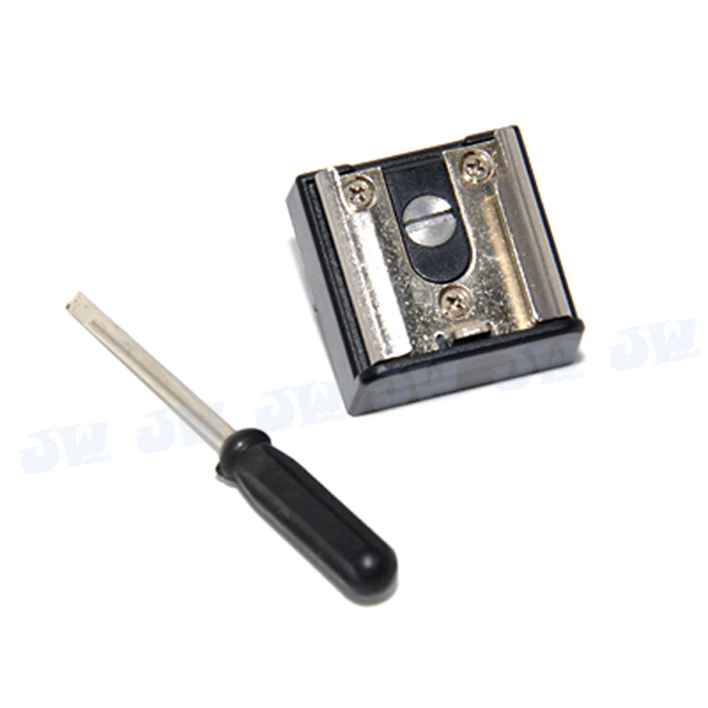JJC Flash Hot Shoe, attacco a slitta con prese PC Sync e porta mini Phono da JJC Flash Hot Shoe, attacco a slitta con prese PC Sync e porta mini Phono da