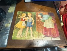 ancien puzzle enfants avec une vieille dame