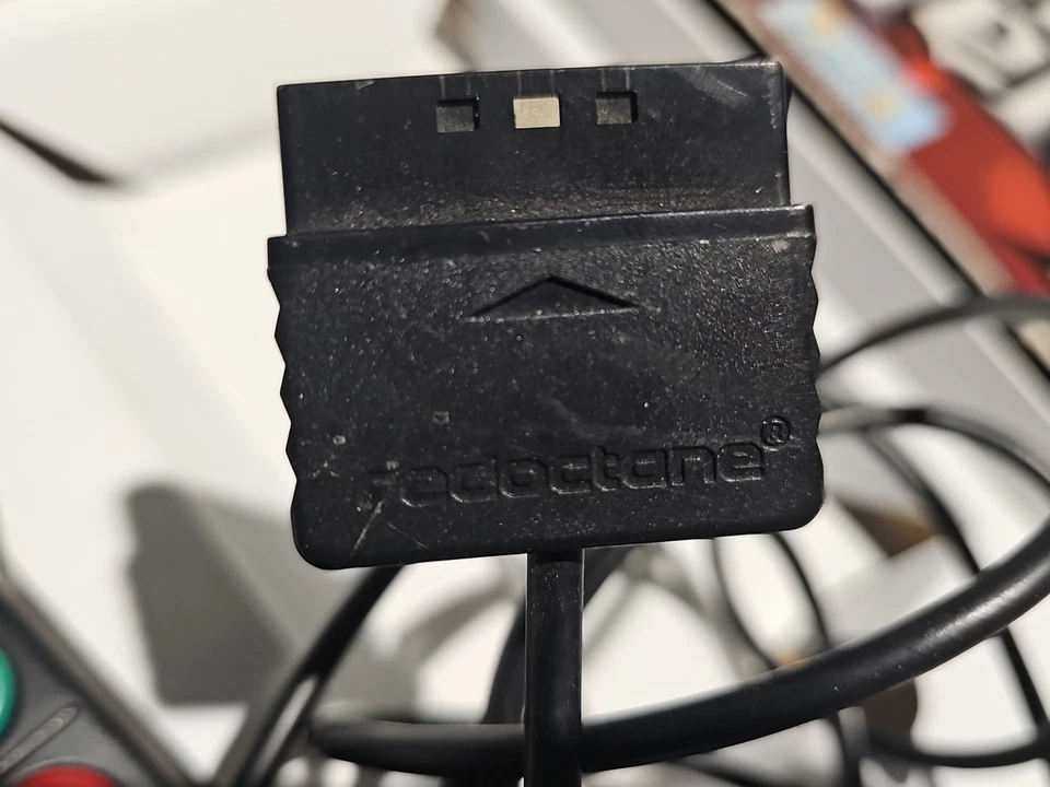 PS2 Guitar Hero Red Octane Gibson WIRED Controller - With Box (No Game) - Image 4 of 4