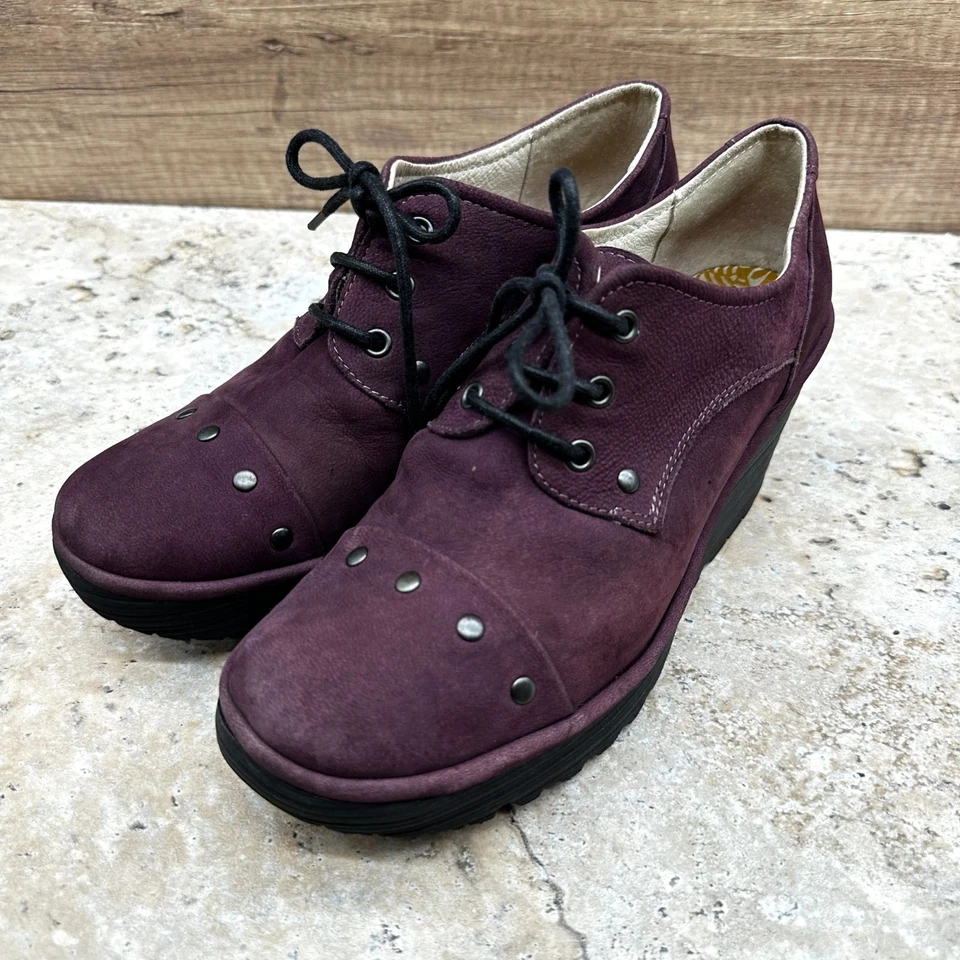 Fly London Mujer’s 39 Borgoña Gamuza Con Cordones Tachonado Cuña Oxford Zapatos Plataforma Foto 3 de 4