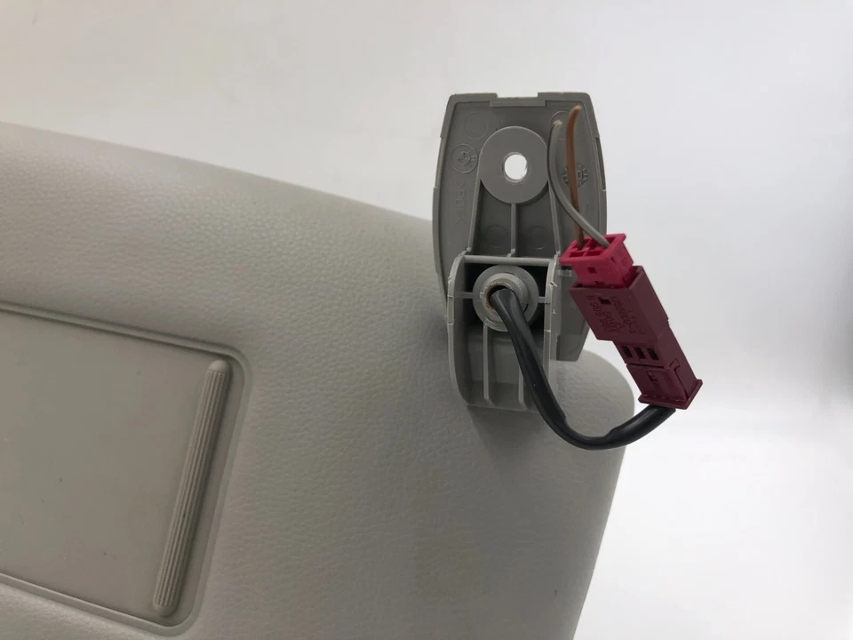 Parasol para pasajeros BMW 535i 2008-2009 gris iluminado OEM C02B54027 Foto 3 de 4