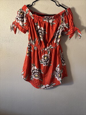  BLush Floral Mini Dress Size Small 