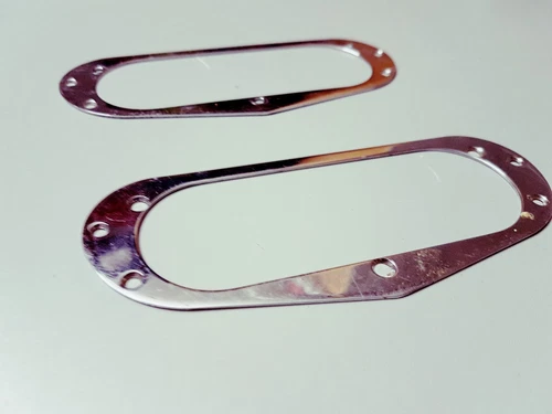 1974 GIBSON LES PAUL TRIUMPH BASS PICKUP RINGS