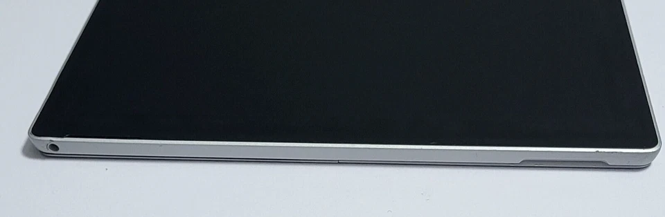 Microsoft Surface Pro 4  8GB RAM 256GB  - Image 4 of 4