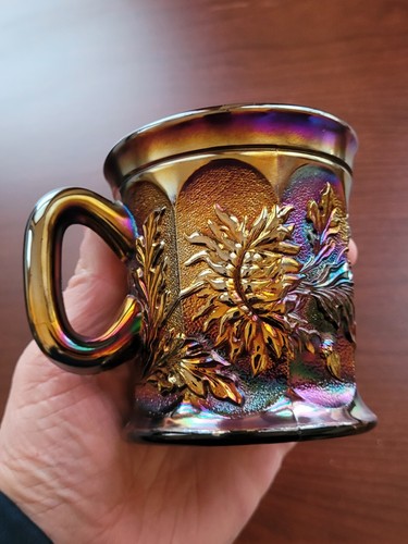 Very Pretty Purple Northwood Carnival Glass Dandelion Pattern Mug - Picture 9 of 18