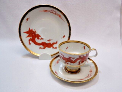 Lichte (GDR)  Fine China - handgemalt - 3-tl. Sammelgedeck Dekor: ''Drachen''