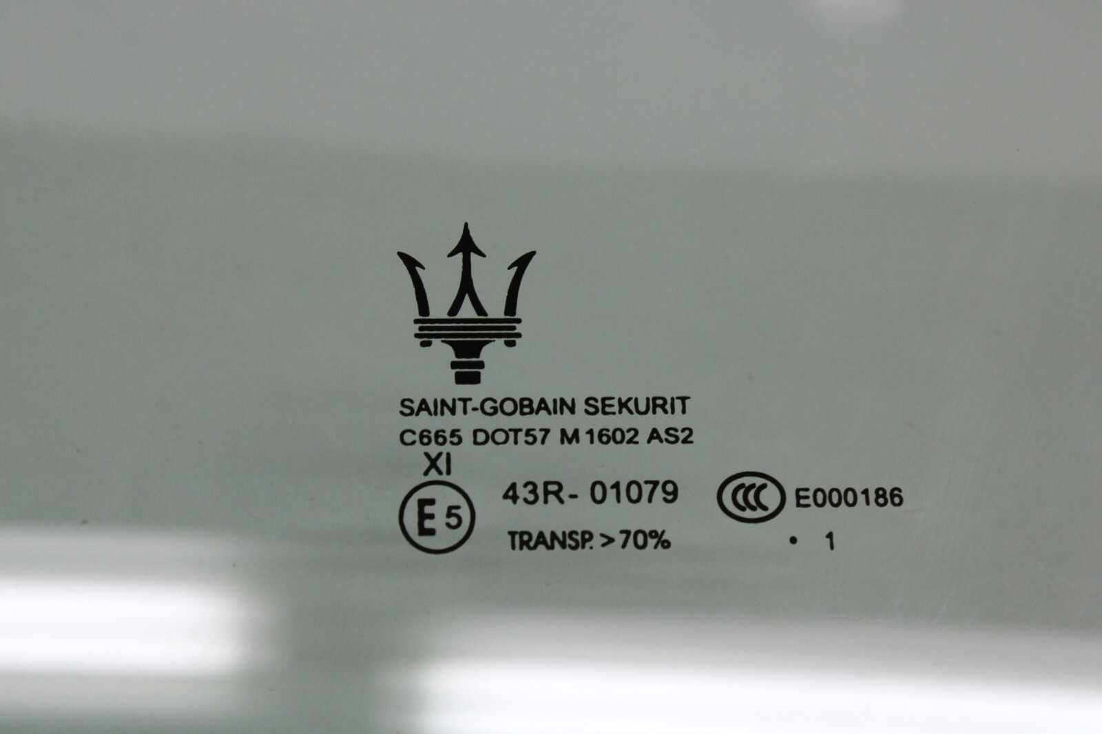 2022 MASERATI LEVANTE MODENA FRONT LEFT DRIVER DOOR WINDOW GLASS OEM 21 22 23 24
