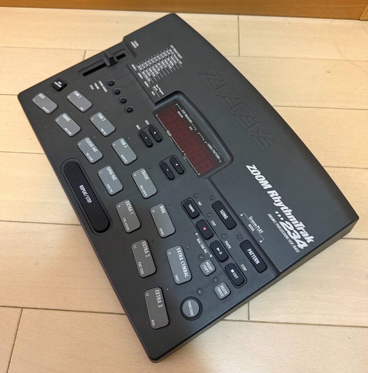 Zoom RhythmTrak 234 Rt-234 Drum Machine Bass Synth RT234 for sale