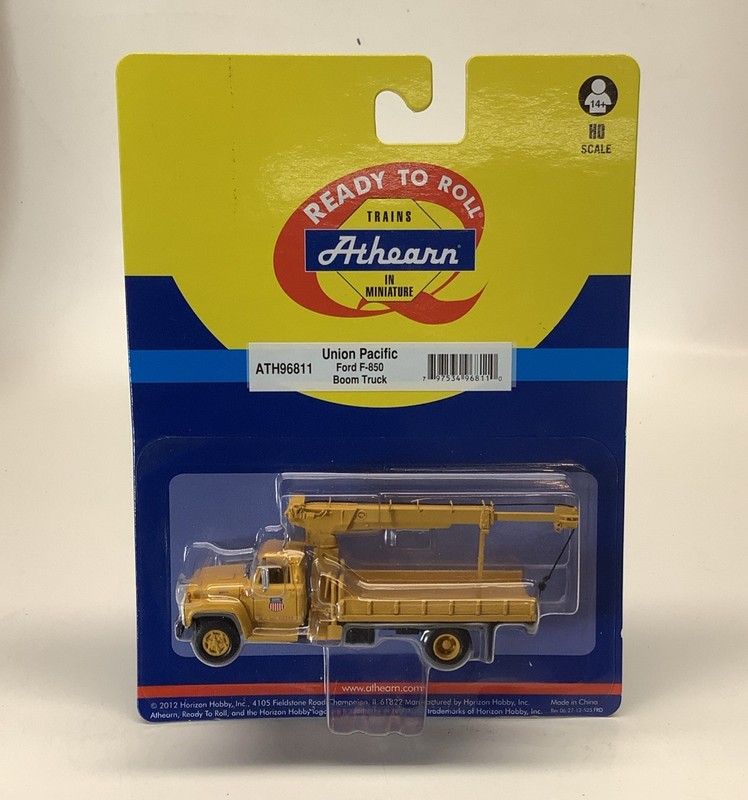 HO Scale Athearn Ford F-850 Boom Truck Union Pacific - UP New NIB