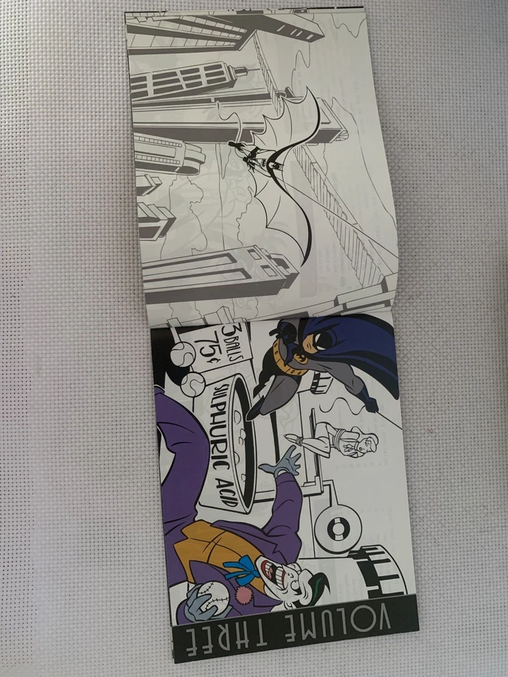 DC Comics Batman The Complete Animated Series 16 DVDs Box Set & Booklet - Image 4 of 4