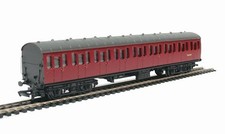Bachmann M46083  57ft British Railways. Unlined Maroon Mk1 Suburban Coach