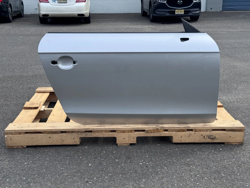 2007–2015 AUDI TT TTS TTRS 8J MK2 PASSAGEIRO PORTA LATERAL DIREITA PRATA FABRICANTE DE EQUIPAMENTO ORIGINAL - Imagem 3 de 4