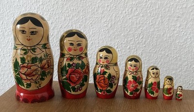 Semenov-Matroschka! Matrjoschka. Babuschka! 7 Holz-Puppen! Feinmotorik-Spielzeug