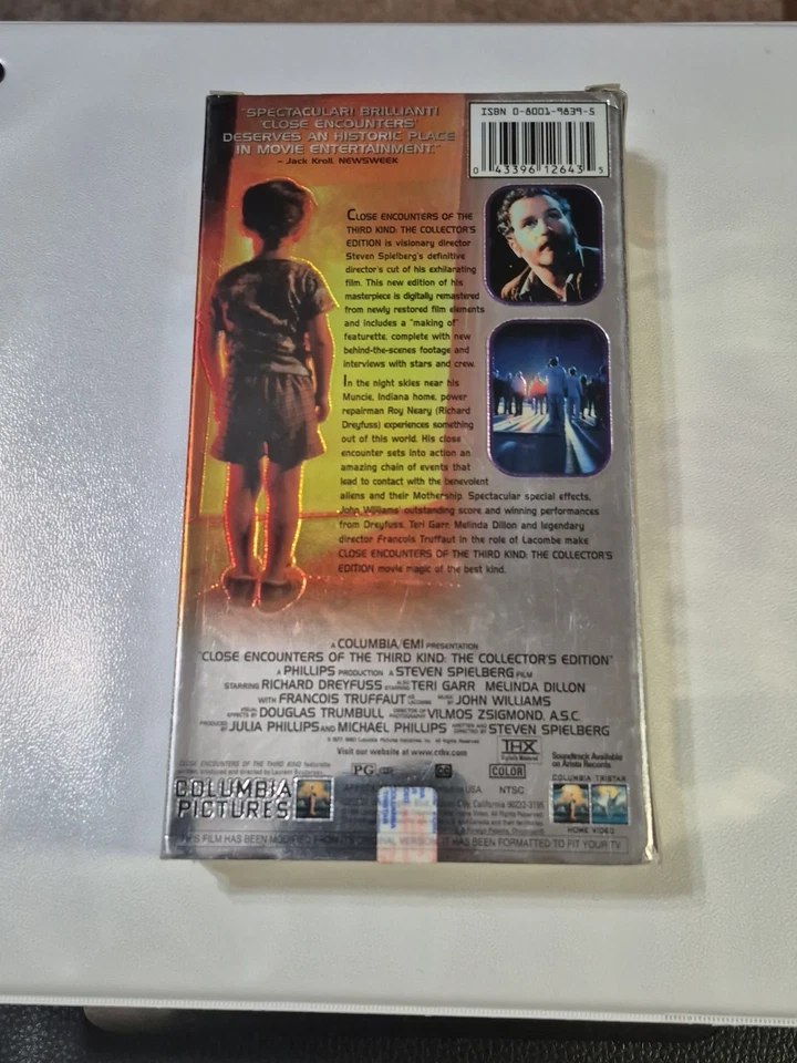 Close Encounters of the Third Kind (VHS, 1998, Collectors Edition) Movie - Image 3 of 4