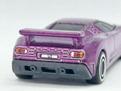 INHAND Hot Wheels 2025 Super Treasure Hunt '94 Bugatti EB110