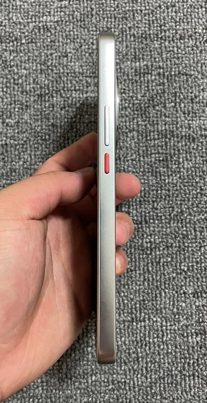 Meizu Lucky 08 5G 6.78" 108MP Snapdragon 7s  High quality camera phone 12+512 - Image 4 of 4