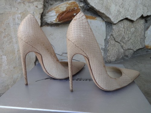 Brian Atwood *Authentic* SkyHigh Long Pointed FM Pumps Nude Snakeskin EU 37  | eBay