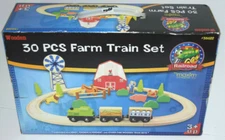 Wooden train set Childrens toy farm theme new 38622 Maxim Enterprises 30 piece