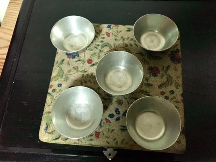 正品锡制 Tsugiyama Choko 套装 古董 — 第 4/4 张图片