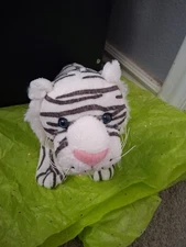 NEW Webkinz White Tiger RARE RETIRED cat HM614 with SEALED CODE