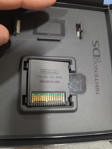 Bubble Bobble Revolution (Nintendo DS, 2006) Complete Manual Has Signs Of Wear - Picture 4 of 5
