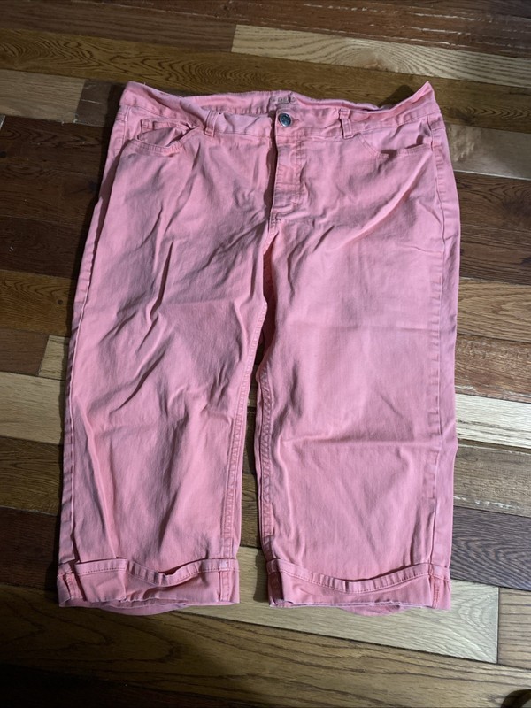 Women’s Rider Capris Size 18w