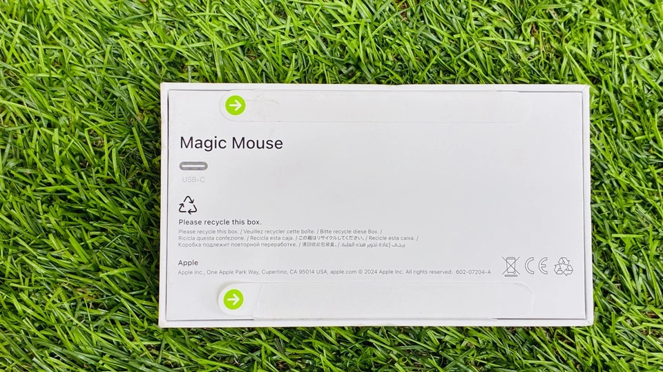 Apple Magic Mouse (USB-C) Black Multi Touch Rechargeable A3204 100% Original - Image 2 of 4