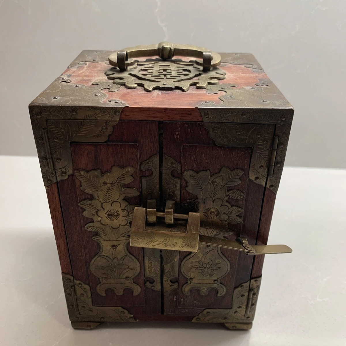 Antique chinese hotsell wooden jewelry box