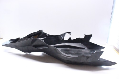 YAMAHA YZF R1 2017 REAR UNDERTAIL FAIRING - Picture 2 of 6