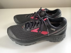 brooks gtx womens
