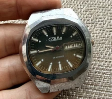 Watch USSR Slava Glory Mechanical Soviet Wristwatch Russian Rare Vintage