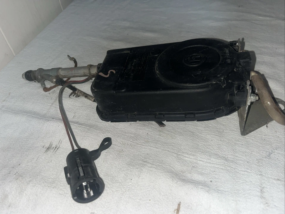 Antena de alimentación automática Hirschmann probada por Plas Jaguar XJ6 XJS Vanden Plas DBC 5101 Foto 2 de 4