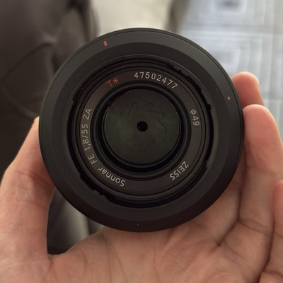 Sony Sonnar T* FE 55mm f/1,8 ZA Autofokus Festbrennweite E-Mount 49mm