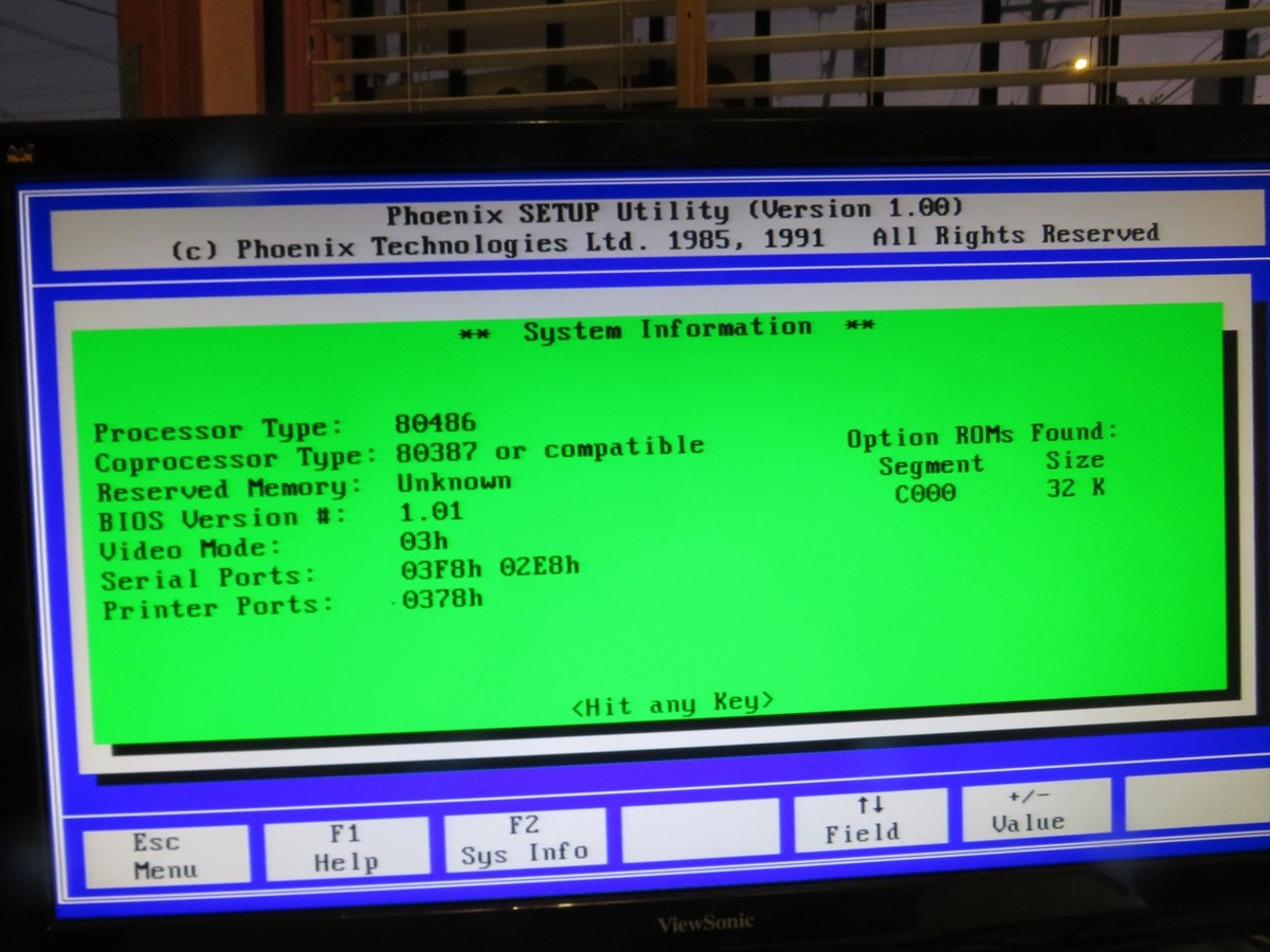 Vintage Packard Bell Legend 610 Intel 486SX Model PB400 Desktop