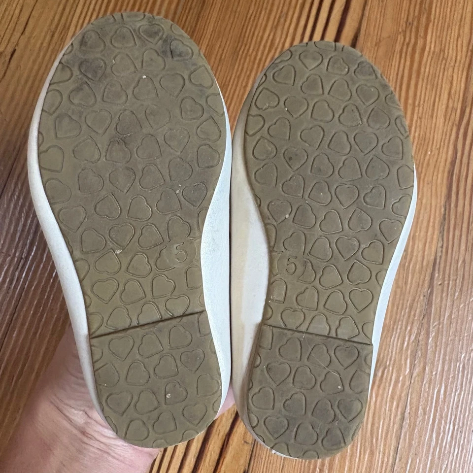 Rachel Shoes cream glitter bow mary jane heeled dress baby shoes SIZE 5M - Image 4 of 4