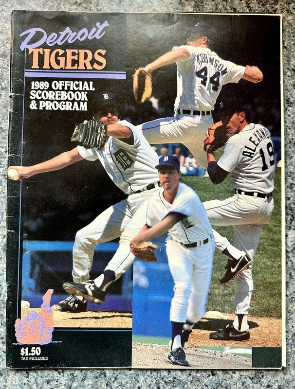 Detroit Tigers 1989 Official Scorebook and Program. Tigers Vs. Yankees