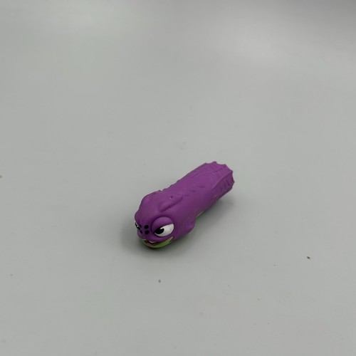 4 STCK. SLUGTERRA Munitionskugeln Puppen Schnecke Figuren Sammlung gebraucht - Bild 5 von 6