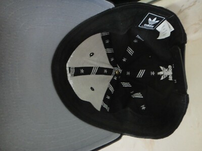 ADIDAS Trefoil Black Corduroy Snapback OSFA Adjustable  display picture 3