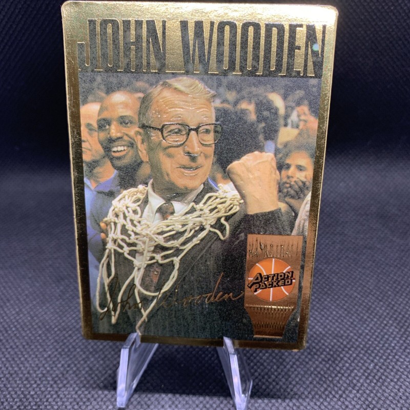1994-95 Action Packed Basketball Hall of Fame - #16 John Wooden (RC)