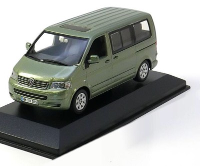 RARE VW T5 7H TDI 2003 MULTIVAN FRESCO GREEN 1:43 MINICHAMPS (DEALER MODEL)