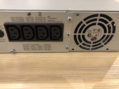 Server USV APC Smart 750 + 40% Mehr Kapazität Voll Funktionsfähig Guter Zustand - Bild 9 von 24