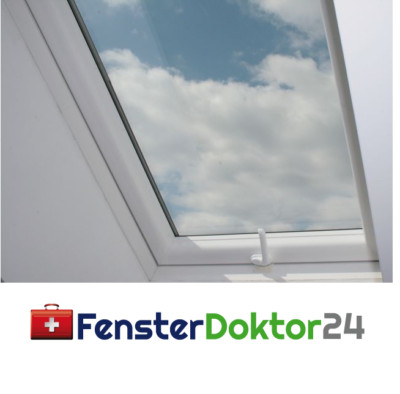 Dach - Fenster Kunststoff weiß mit Eindeckrahmen Skylight Dachziegel