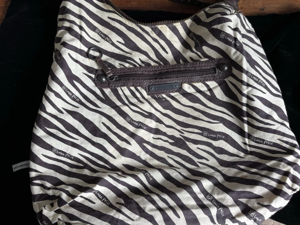 Bolso bandolera o hombro grande de cuero Linea Pelle Foto 3 de 4