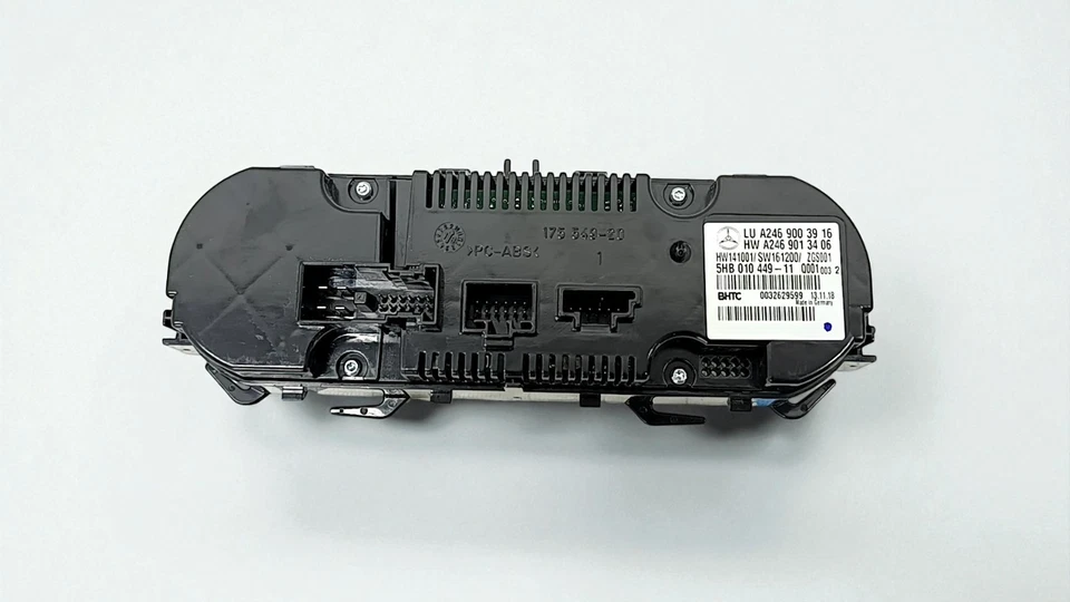 14-19 Mercedes W117 CLA250 CLA200 A/C AC Heater Climate Control Module OEM - Image 2 of 3