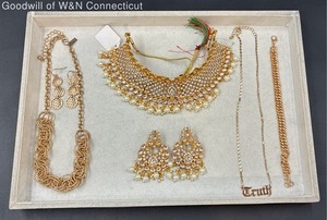 6 Piece Sparkling Gold Tone Fashion Lot