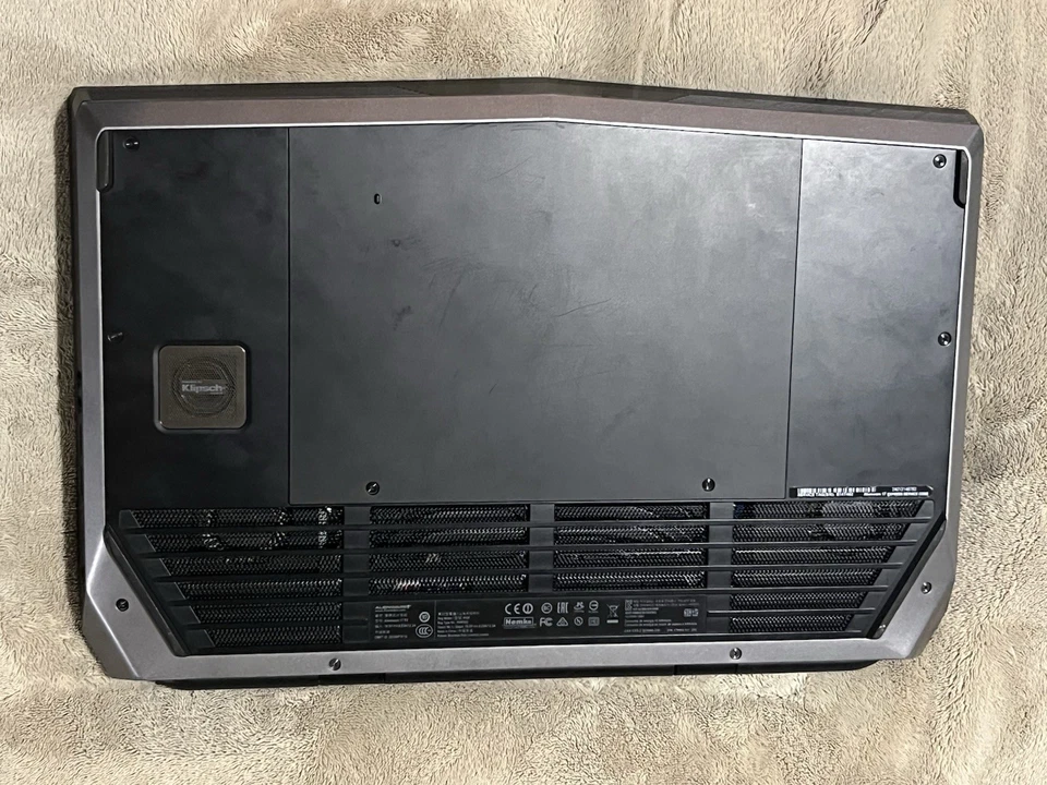 Dell Alienware 17 R3 Gaming Laptop - Image 2 of 4